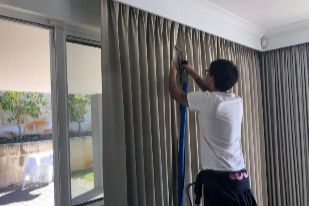 Curtain maintenance service
